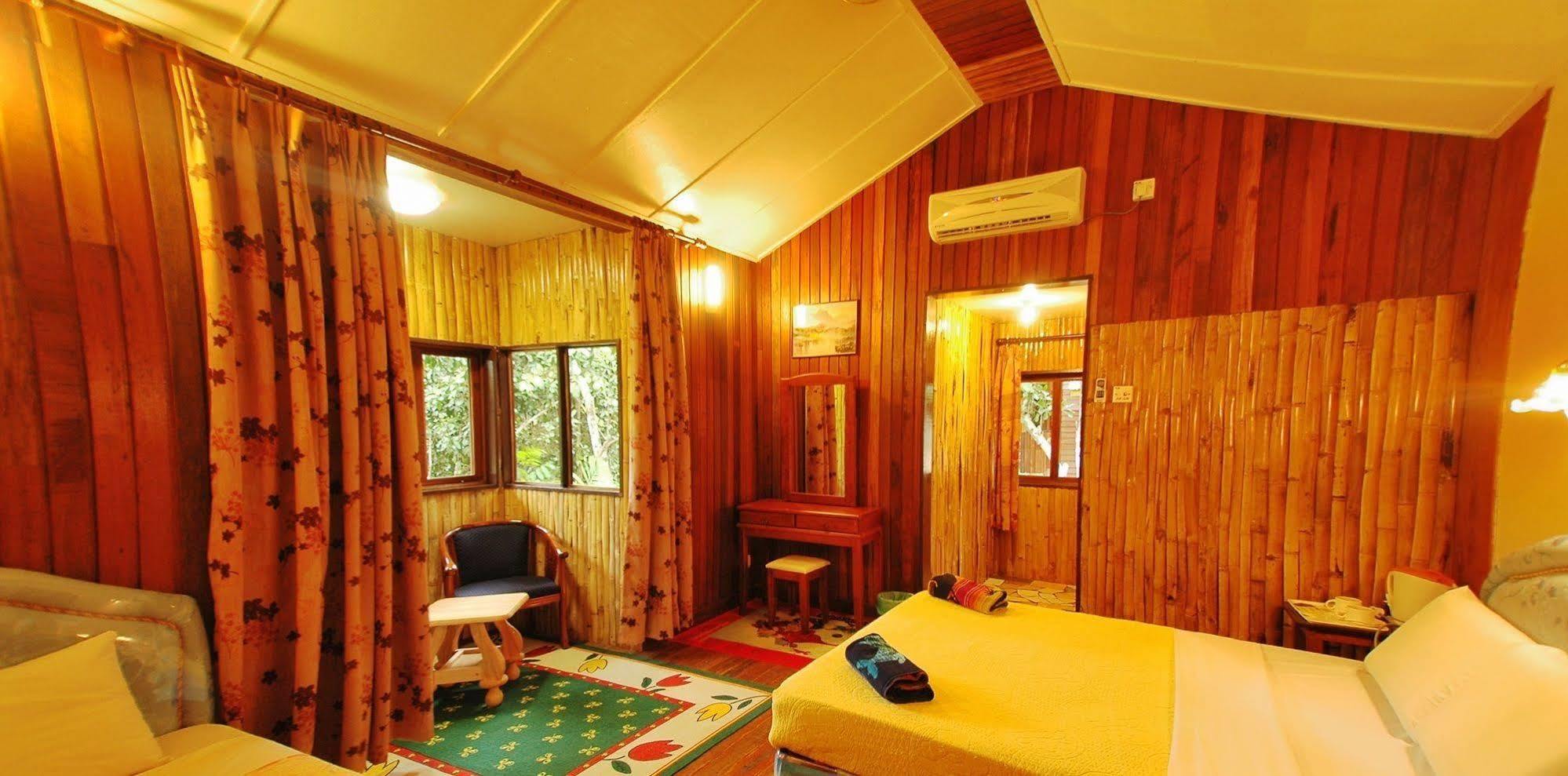 Bilit Adventure Lodge Buitenkant foto